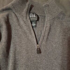 Jos A Bank Traveler Gray Quarter Zip Pullover M